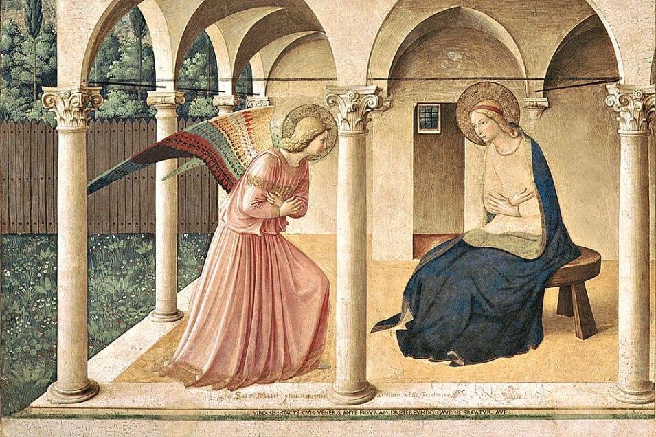Fra Angelicos Fresko der Verkündigung, das den Erzengel Gabriel kniend vor der Jungfrau Maria unter einer Arkadenloggia zeigt.