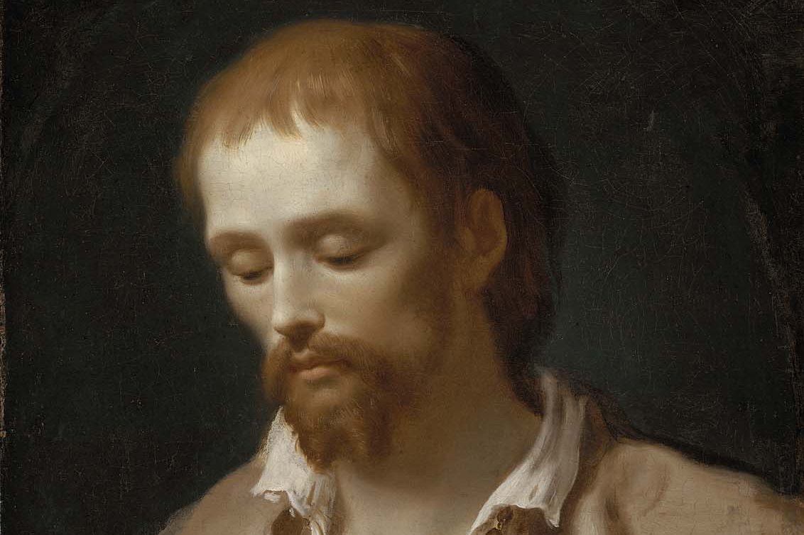 Porträt von Benedikt Josef Labre als hagerer, zerlumpter Pilger mit langem dunklem Haar, einem Rosenkranz und einem abgetragenen Umhang, nach oben blickend.