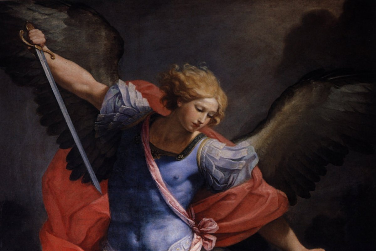 Peinture de style Renaissance représentant saint Michel archange debout sur une figure vaincue, tenant une épée et une balance.