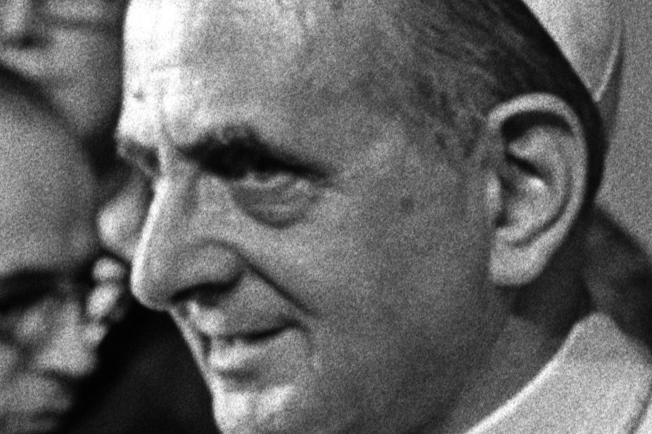 Black-and-white photograph portrait of Pope Paul VI in profile, wearing a white zucchetto