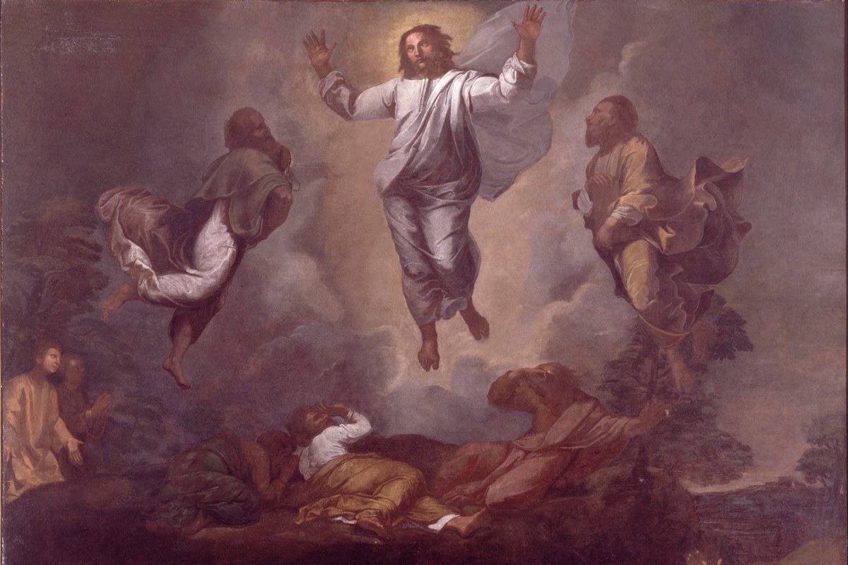 A Renaissance painting of Christ transfigured in radiant white light, floating above a mountaintop between two prophet figures, with disciples shielding their eyes below.